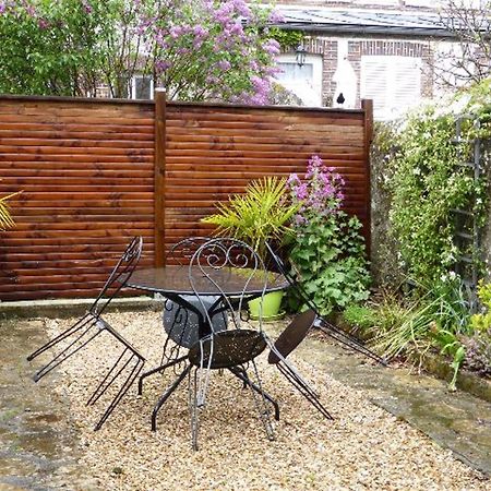 Parfait Pour Les Amoureux De La Nature: Maison 2 Chambres Avec Jardin, Proche Foret Et Chateau - Fr-1-581-74 Senonches Exteriör bild